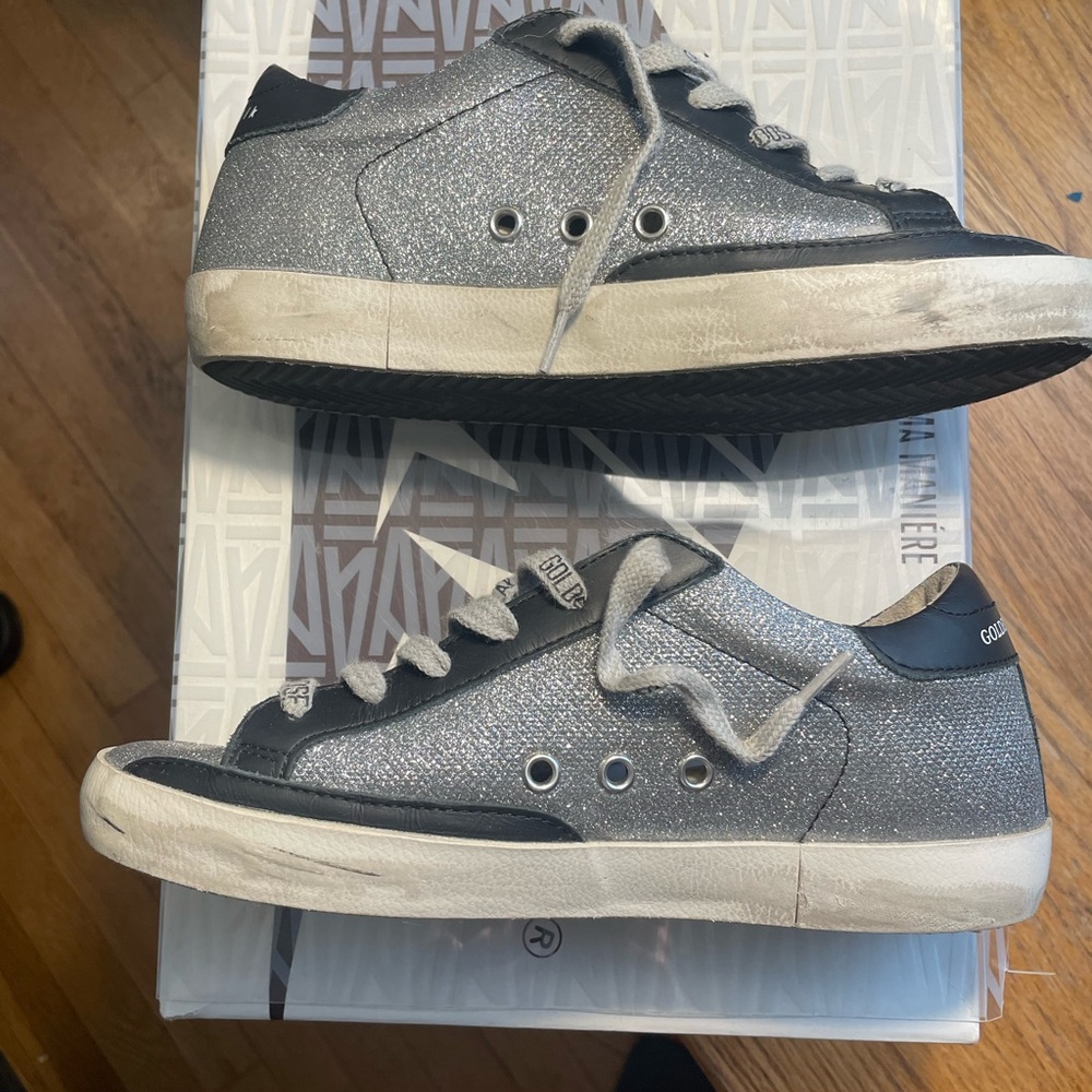 Golden Goose Shoes Superstar Silver Glitter Sneakers with Black Star - Picture 10 of 13
